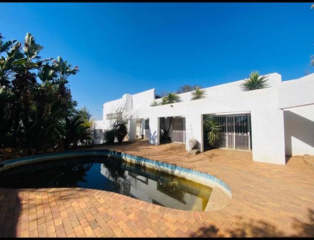 4 BEDROOM HOUSE FOR SALE IN CASTLEVIEW